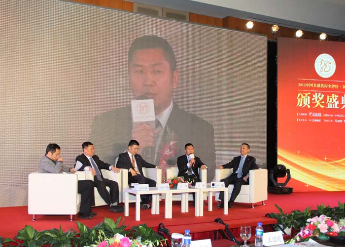 国产熟妇婬乱一区二区