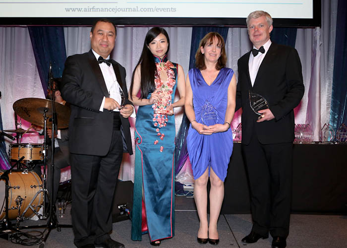 国产熟妇婬乱一区二区