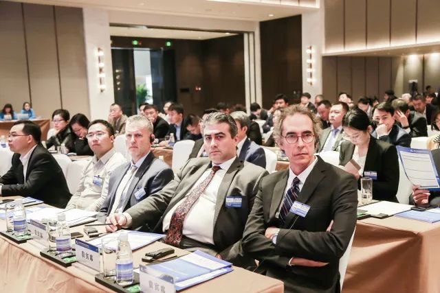 国产熟妇婬乱一区二区