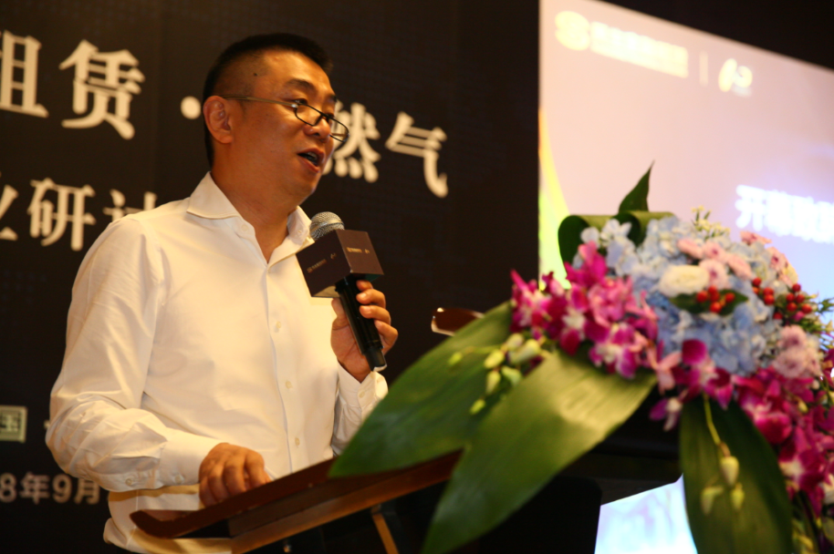 国产熟妇婬乱一区二区