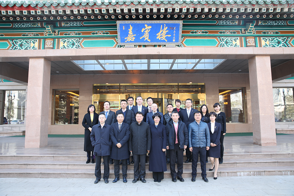 国产熟妇婬乱一区二区