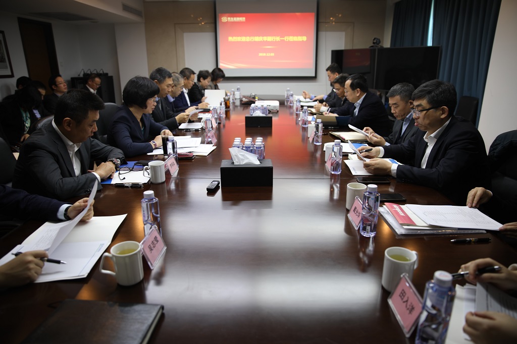 国产熟妇婬乱一区二区